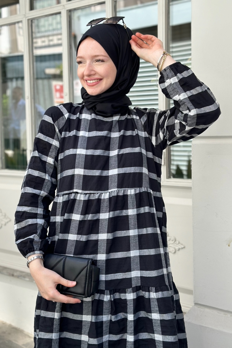 Aselya Black Dress 